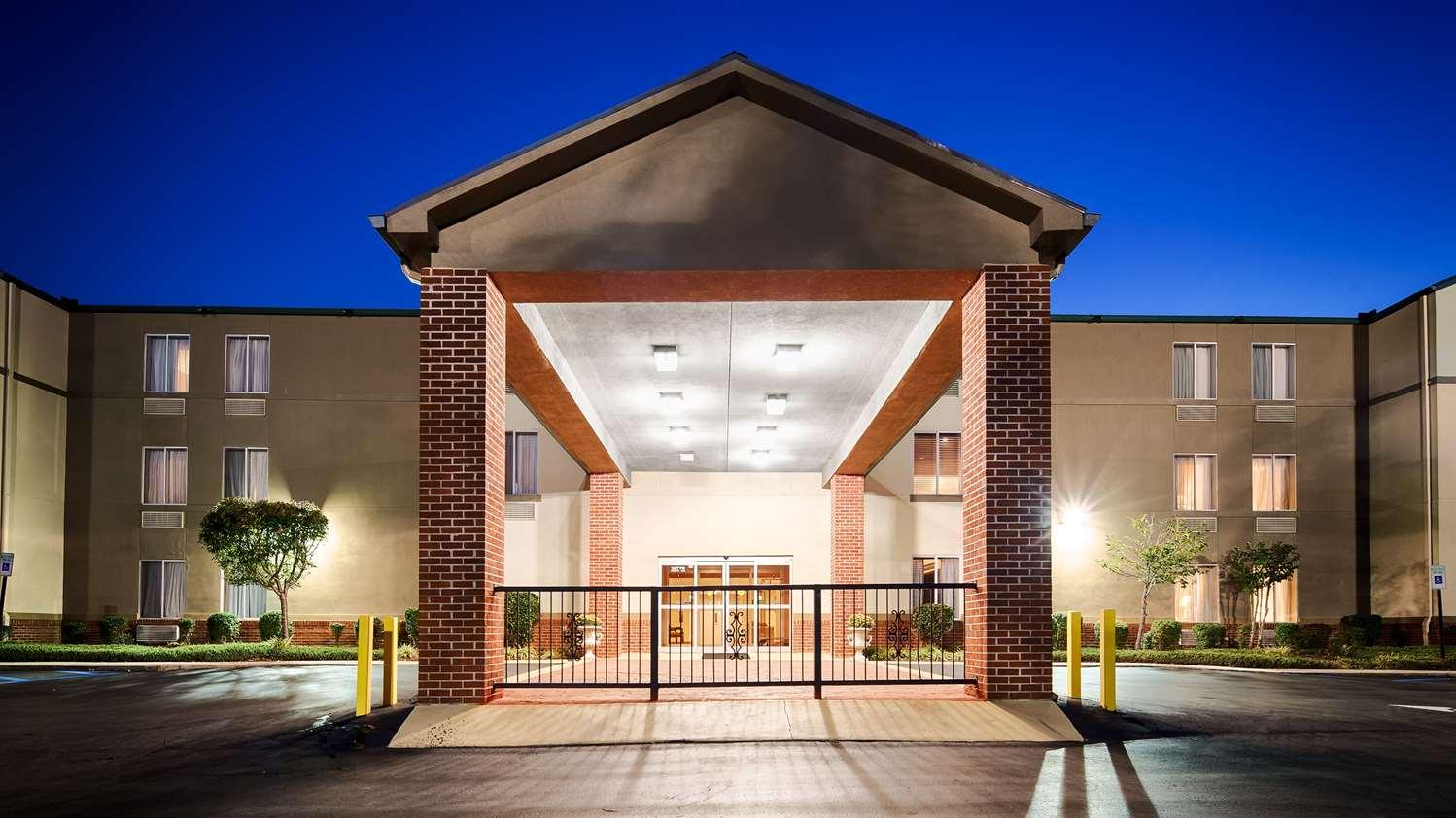 Best Western Plus Russellville Hotel & Suites Exteriör bild