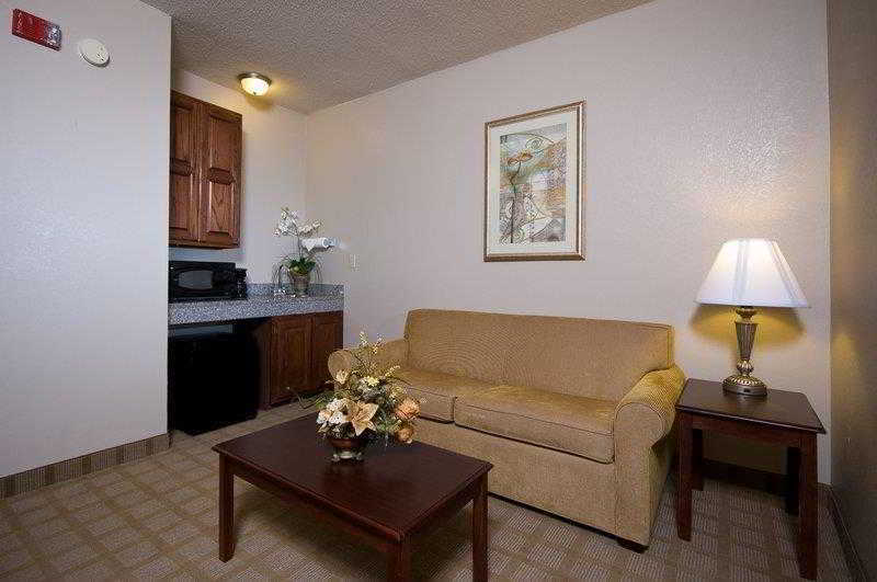 Best Western Plus Russellville Hotel & Suites Rum bild